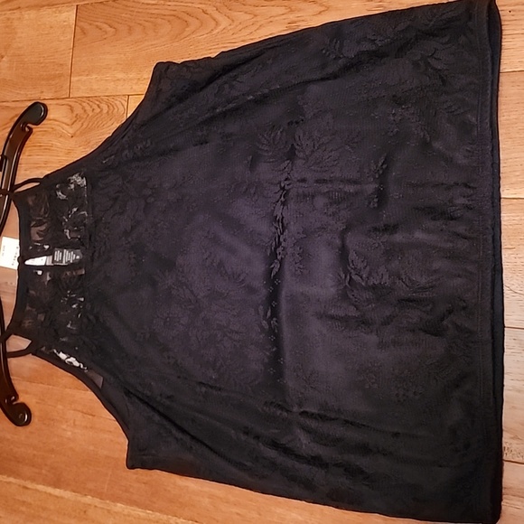 Beautiful sexy lace tank top with floral appliques NWT pit to pit 20" length 25" - Picture 2 of 6